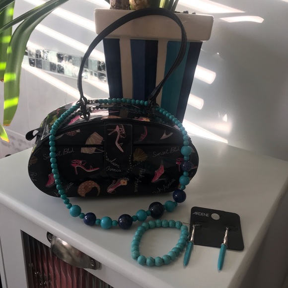 Lapis Lazuli Necklace - Picture 1 of 1